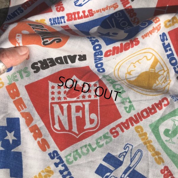 画像2: Vintage Twin Flat Sheet Fabric NFL (B681)