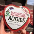 画像1: Vintage ALTOIDS Valentine Chocolates Candy Tin Can (B720) (1)