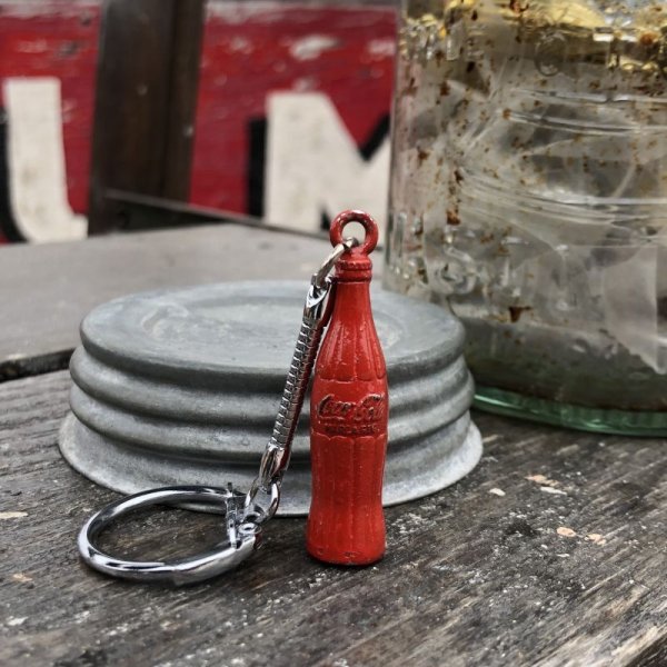 画像2: Vintage Coca-Cola Miniature Bottle Key Chain (B748)