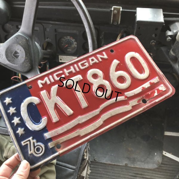 画像1: 70s Vintage American License Number Plate 200YRS (B821)