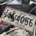 70s Vintage American License Number Plate (B827)