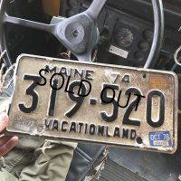 70s Vintage American License Number Plate (B828)
