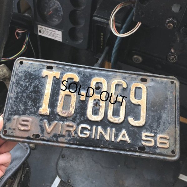 画像1: 50s Vintage American License Number Plate / 1956 VIRGINIA  T6-869 (B874)
