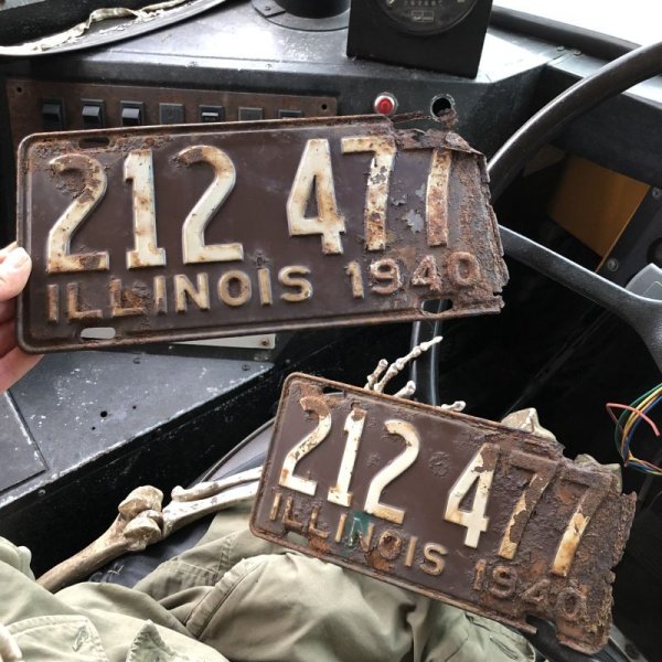 画像1: 40s Vintage American License Number Plate / 1940 ILLINOIS 212 477 SET (B885)