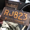 30s Vintage American License Number Plate / 1935 PENNA RJ 823  (B874)