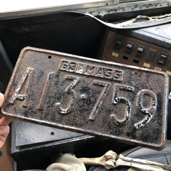 画像1: 60s Vintage American License Number Plate / 1963 MASS A13-759 (B907)