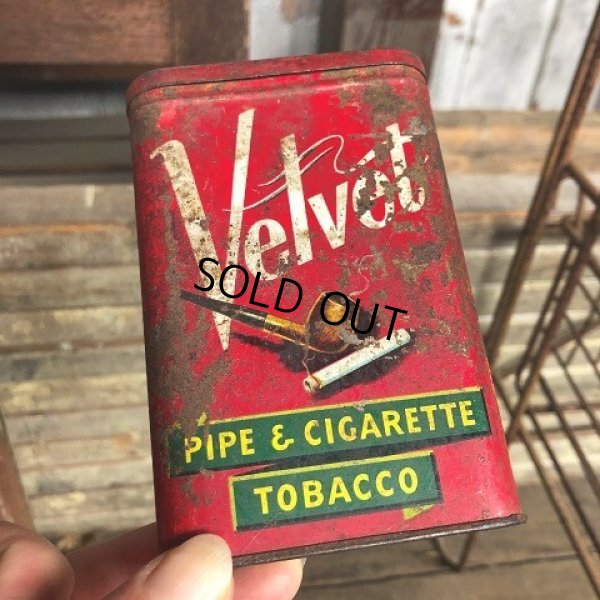 画像1: Vintage Pipe & Cigarette Smoking Tobacco Pocket Tin Velvet (B972)    