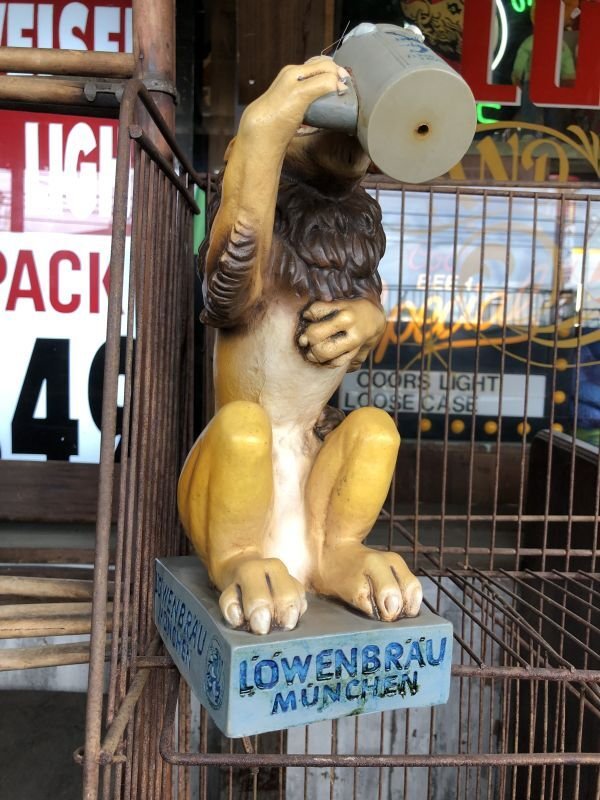 画像2: Vintage Lowenbrau Beer Lion Store Display Statue (C01)