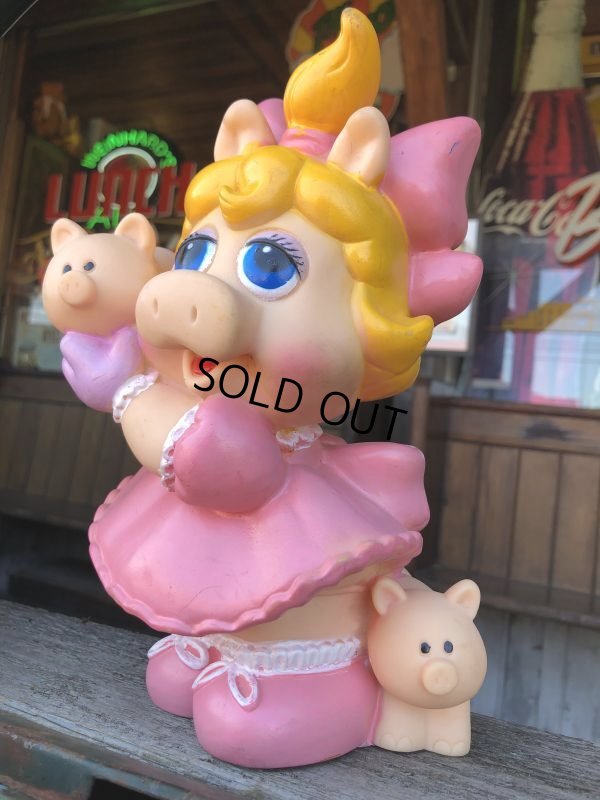 画像2: 80s Vintage Muppet Babies Miss Piggy Vinyl Bank Doll (C013)