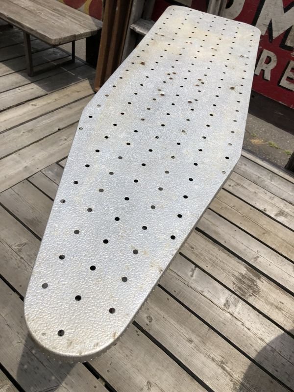 画像8: Vintage Metal Ironing Board Table (C079)