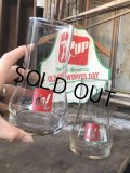 70s Vintage 7UP Glass The UnCola Upside Down  (C180)