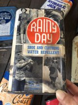 Vintage 1qt Oil Can RAINY DAY Shoe and Clothing Water Repellent (C227)