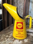 画像9: Vintage Shell Quart Tractor Universal Oil Jug Pourer (C279)