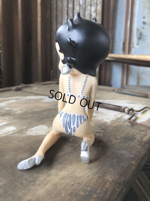 画像3: Vintage Betty Boop Kneeling Wearing Stripe Bikini Figurine (C288)