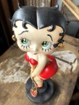 画像11: 2006 Limited Edition England Betty Boop Connoisseur Porcelain "THE RED PURSE" Statue 12 1/2  (C293)