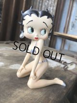 Vintage Betty Boop Kneeling Wearing Stripe Bikini Figurine (C288)