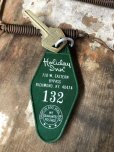 画像1: Vintage Motel Key Holiday Inn #132 (C331) (1)