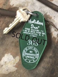 Vintage Motel Key Holiday Inn #305 (C333)