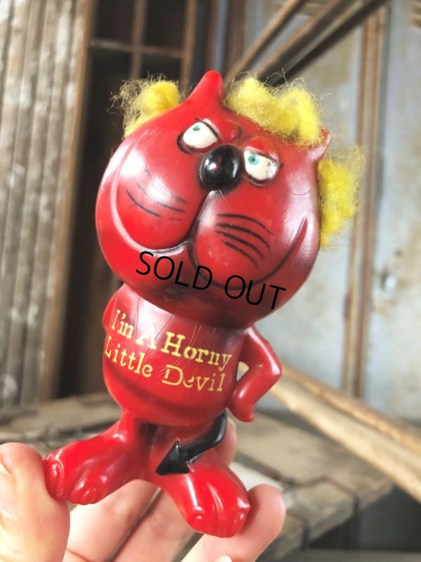 画像8: 70s Vintage Red Devil Cat Message Doll『I'm A Horny Little Devil』(C384)