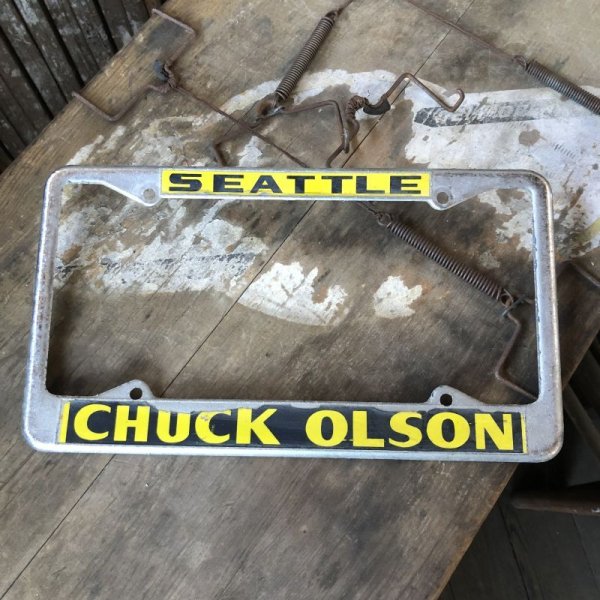 画像1: Vintage Automotive License Plate Frame / SEATTLE CHUCK OLSON (B405)