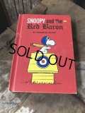 Vintage Book SNOOPY and the Red Baron (B419)