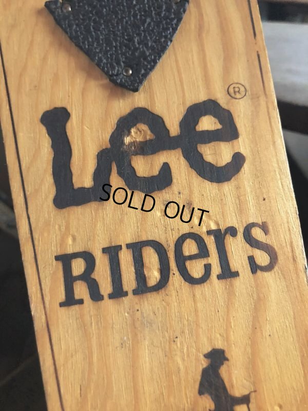 画像15: Vintage LEE RIDERS Advertising Wood Boot Jack Bucking Horse (B455)