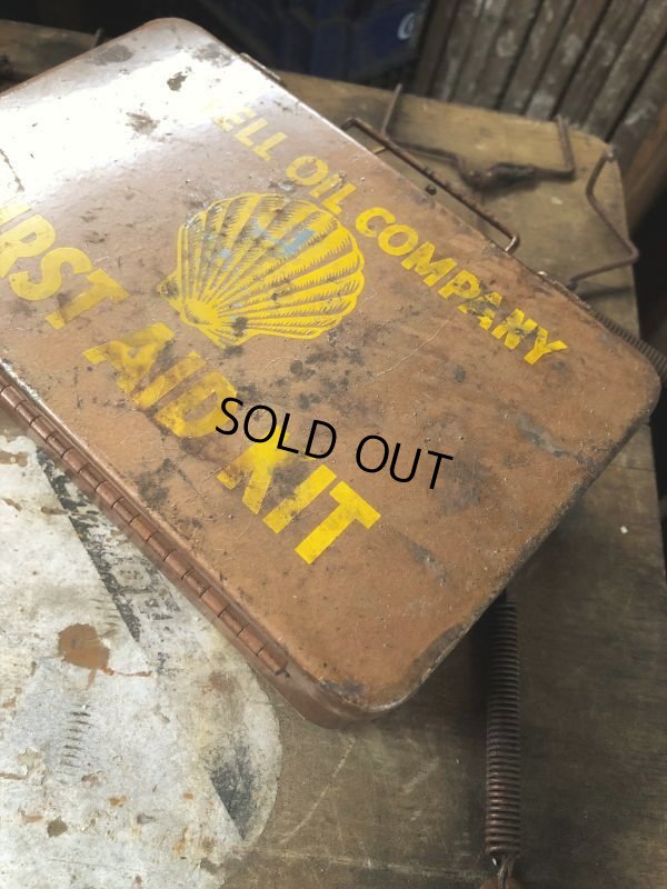 画像17: Vintage Shell Oil Company First Aid Kit Hard to Find! (B482)