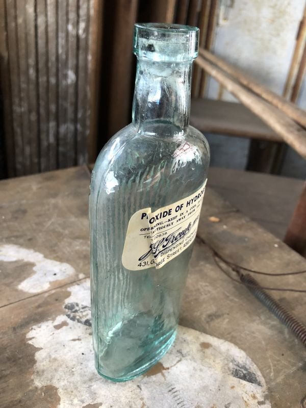 画像2: Antique POISONOUS Glass Bottle (B486)