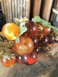 画像11: Vintage Mid-Century Lucite Acrylic Amber Grapes on Driftwood Base (B498)