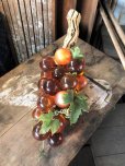 画像3: Vintage Mid-Century Lucite Acrylic Amber Grapes on Driftwood Base (B498)