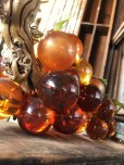 画像7: Vintage Mid-Century Lucite Acrylic Amber Grapes on Driftwood Base (B498)