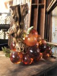 画像6: Vintage Mid-Century Lucite Acrylic Amber Grapes on Driftwood Base (B498)