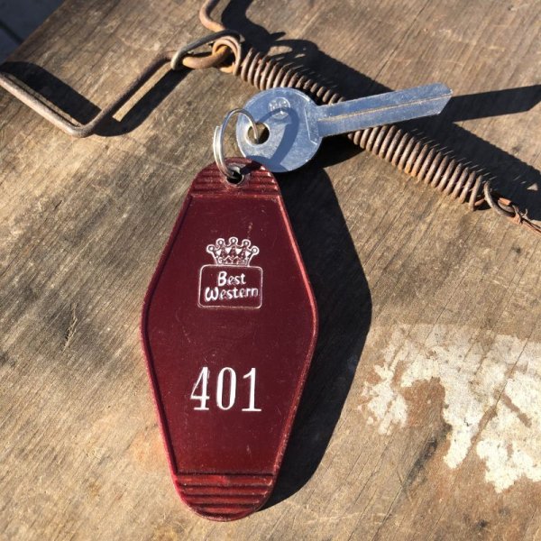 画像1: Vintage Motel Key Best Western #401 (B567)