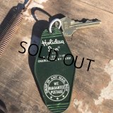 Vintage Motel Key Holiday Inn #338 (B570)