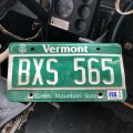 90s Vintage American License Number Plate / Vermont BXS 565 (B601)