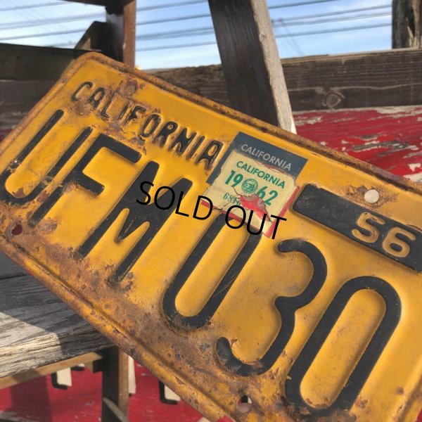 画像4: 50s Vintage American License Number Plate / 56 CALIFORNIA UFM 030 (B634)