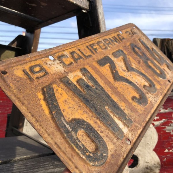 画像4: 30s Vintage American License Number Plate / 1934 CALIFORNIA 6W 33 84 (B639)