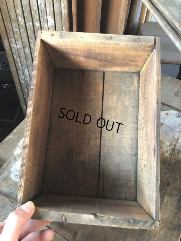 画像7: Antique Sweet's Toe Calks Toe Calks Wooden Box (B668)