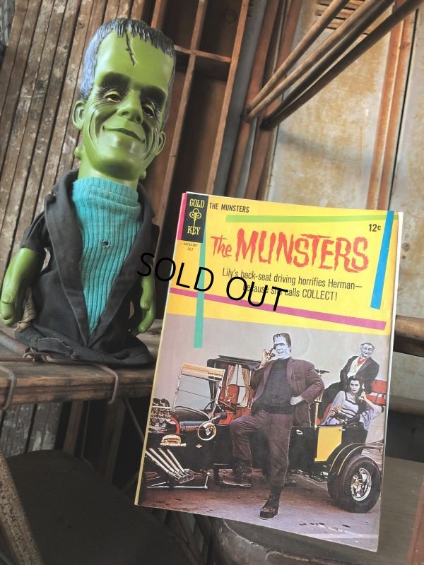 画像26: 60s Vintage Mattel The Munsters TV Show Herman Tanking Hand Puppet Doll (B686)