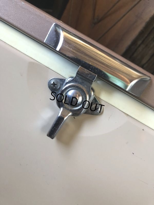 画像10: Vintage Coleman Cooler Box Butter Nuts (B739)