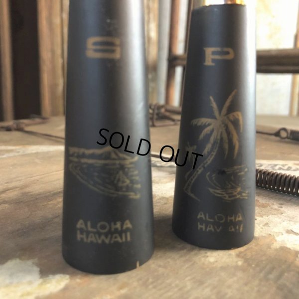 画像6:  Vintage Hawaiana ALOHA HAWAII S&P Shaker (B788)