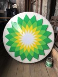 画像1: 【店舗引き取り限定】 Vintage Advertising BP British Petroleum Old Logo Lighted Store Sign (B841) (1)