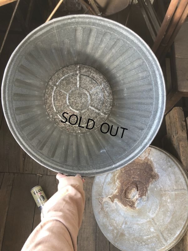 画像14: Vintage Galvanized Steel Metal Garbage Trash Can (B859)