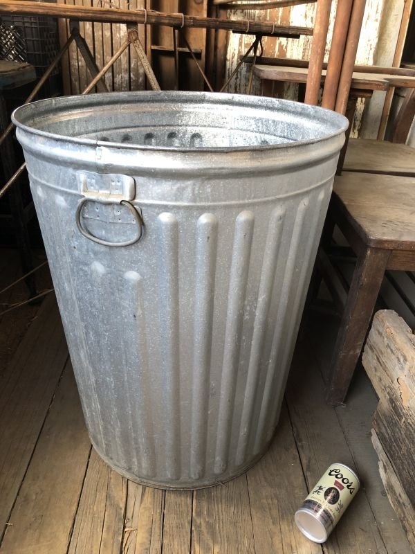 画像2: Vintage Galvanized Steel Metal Garbage Trash Can (B858)