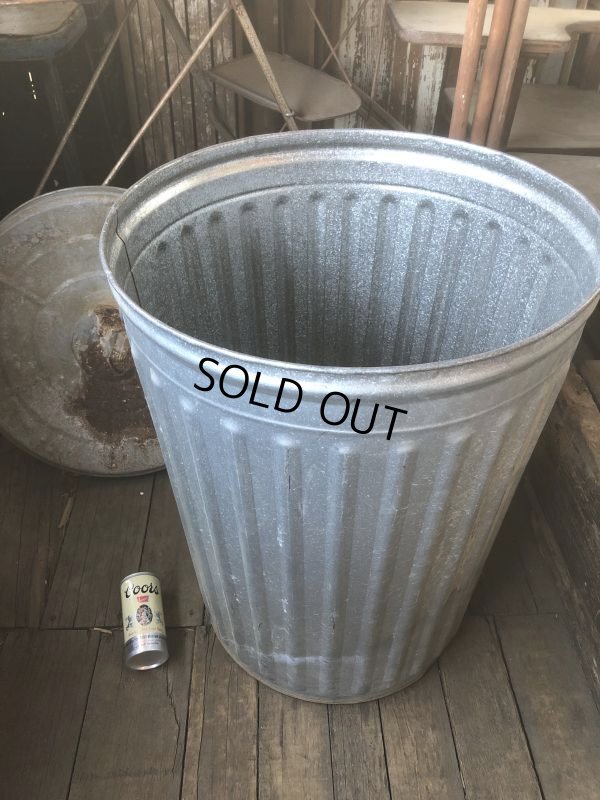 画像5: Vintage Galvanized Steel Metal Garbage Trash Can (B859)