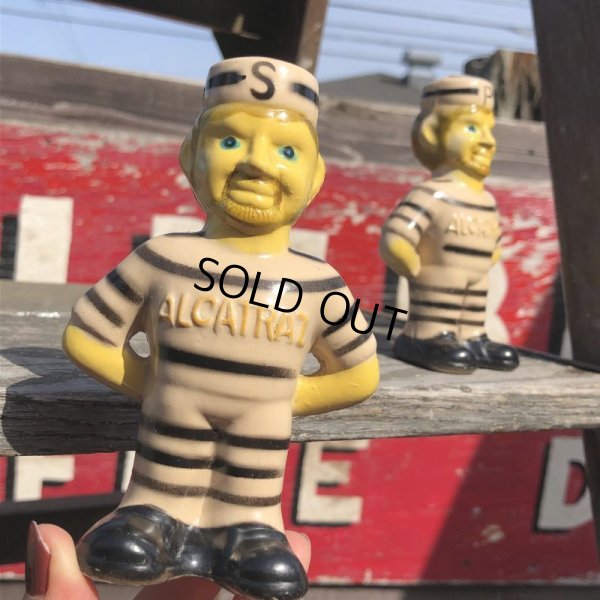 画像10: Vintage Alcatraz Souvenir Inmate Prisoners Salt & Pepper Shakers (B893)