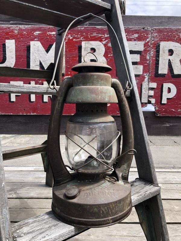 画像1: Vintage Embury No.2 Air Pilot Hurricane Lantern (B875)