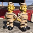 画像5: Vintage Alcatraz Souvenir Inmate Prisoners Salt & Pepper Shakers (B893)