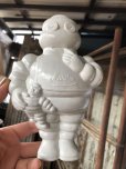 画像1: Vintage Michelin man Bibendum Advertising Vinyl Figure Petitcollin Made in France (B897) (1)