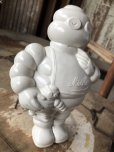 画像8: Vintage Michelin man Bibendum Advertising Vinyl Figure Petitcollin Made in France (B897)